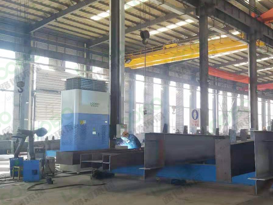 車間煙塵治理新一代解決方案，自循環(huán)焊煙凈化器，無(wú)需繁瑣管道安裝，助您簡(jiǎn)單解決煙塵問題 (2).jpg